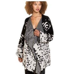 POL Black white Waterfall Open Front Cardigan Size S oversized